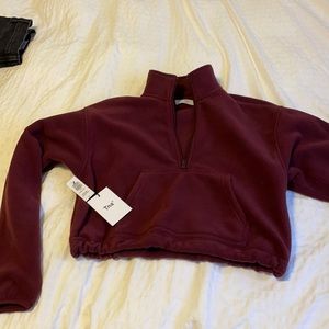 Aritzia polar 1/2